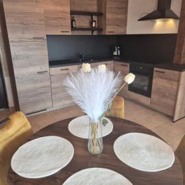 Apartment Anna Fužine, hotel a Vrata