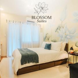 Blossom Suites -Lotus
