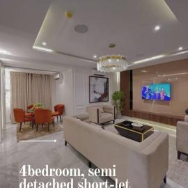 Modern Luxury 4 Bedroom Stay in Lekki with Private Comfort, hotel in Mama