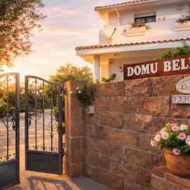Domu Bella, hotell i Decimomannu