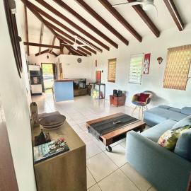 Viesnīca Peaceful and quiet accommodation with sea views pilsētā Goyave