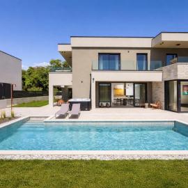 Designer Beach Villa Limes - Pool, Spa & Games