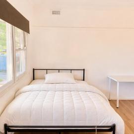 Modern Lake House - Private Comfy Room Near Lake Albert, hotel v destinácii Lake Albert