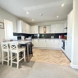 The Anchor Residence - Harbour Collection - Central Bangor, hotel in Bangor