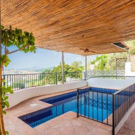 Villa Santo Cristo Frigiliana by Ruralidays, khách sạn ở Frigiliana
