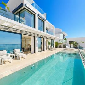Villa Horizon - Luxury, Heated Pool and Jacuzzi
