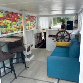 Barge in central Cambridge, hotel in Cambridge