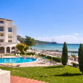 Two Bedrooms Apartment Four Seasons - FREE PARKING - Complex Carpe Diem