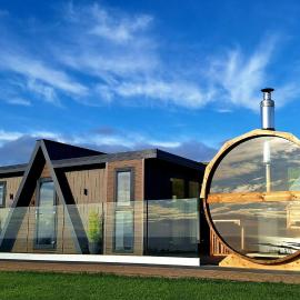 Isles of Fleet Retreat Luxury Coastal Lodges with Private Saunas, hotel in Gatehouse of Fleet