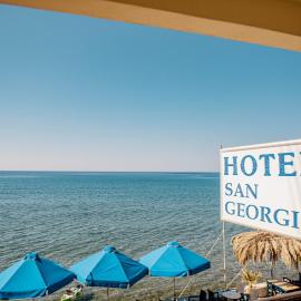 San Georgio Hotel, Hotel in Tsoútsouros