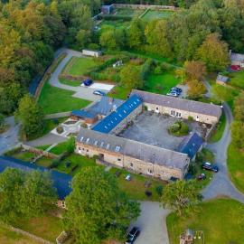 Coach House Cottage at Scolton - Indoor pool, hotel in Haverfordwest