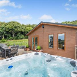 3 Bed in Lloc oc-h32740