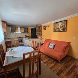 Власний будинок, hotel u gradu Rahiv