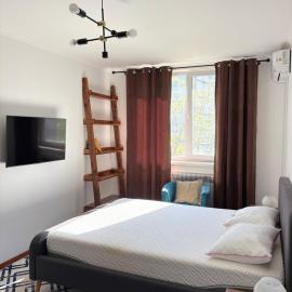 Axenia Apartment