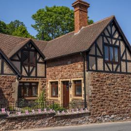 Two Grooms Cottage Dunster, hotel in Dunster