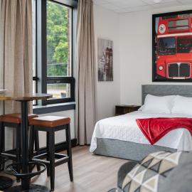 Bridge View at The MillRows Suites, hotel u gradu Nju Glazgov
