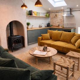 La grande maison des Pittoresques, hotel in Saint-Jean-Saint-Maurice-sur-Loire