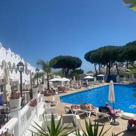 Casa Silvia Marbella - dom w kompleksie hotelowym