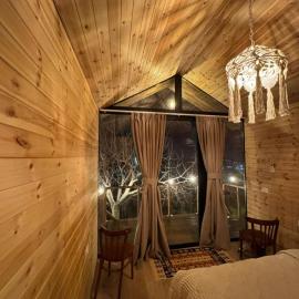 Cozy Forest Cabin, hotel in Tirana