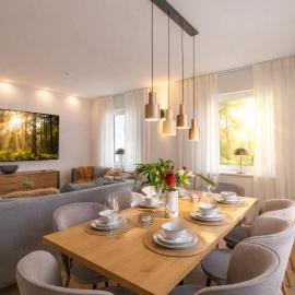 Stilvolles City-Apartment I WLAN l Küche I Zentral I 8P, hotel in Schwarzenberg
