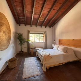 Umbral Habitación Wabi-Sabi con Desayuno Incluido, готель у місті Тепостлан