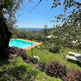 Casale l’oliveta, hotel di Buti