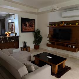 Elegant 4 Master Bedrooms Villa In Madinaty, hotel in Madinaty