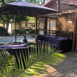 Les Flots dAZzURe –Chalet piscine loisirs, khách sạn ở Azur
