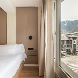LEE Hotel