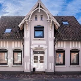 CityStayNMS - Direkt am Bahnhof und Einkaufszentrum, hotel a Neumünster
