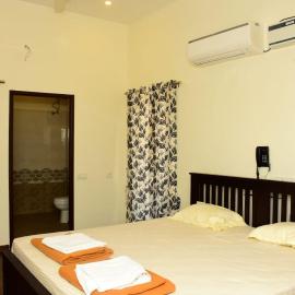 Skandavanam, hotel a Tiruvallūr