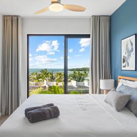 North Mauritius - Azuri Luxe Seafront Penthouse, hotel in Rivière du Rempart