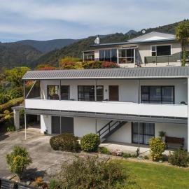 Harbour View on Buller, hotel in Picton