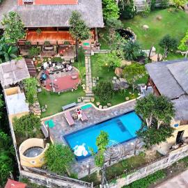 Moc Homestay & Villa
