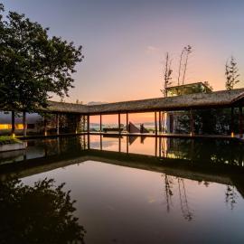 抚仙湖同尘院湖景温泉酒店, hotel in Xujiadu