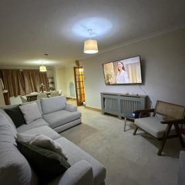 Spacious 3 bed semi-detached house