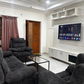 Premium 3bhk near manikonda, hotel in Gachibowli