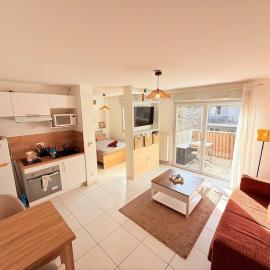 Sete Getaway, Downtown, Free Parking: Sète'de bir otel
