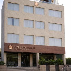Ramee Collection Airport Road Mohali, hotel a Sohāna