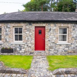 Alensgrove Cottages #1 - One-Bedroom Cottage, hotel v destinaci Leixlip