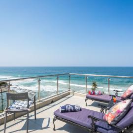 Sea View Luxury Penthouse, hotel i Ballito