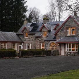 Bleaton Hallet House Riverside Escape