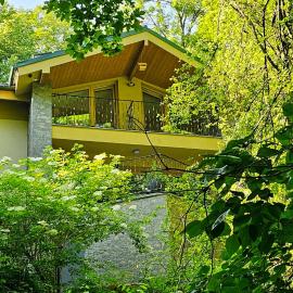 Chalet Robinson, מלון במודרה