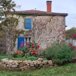 Lacour, hotel in Augignac