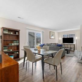 Cozy 2BR - Condo -Near Zoo - Fast WiFi -Garage