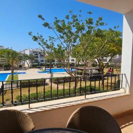 Modern Bright Two Bedroom Apartment With Pool Views - CO1011LT, hotel in Torre-Pacheco