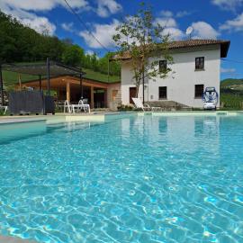 Agriturismo Cascina Lella, hotell sihtkohas Varzi