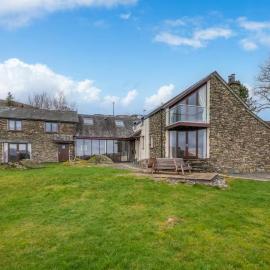 Spacious Barn Conversion 4 Bedroom Hot Tub - Pass the Keys