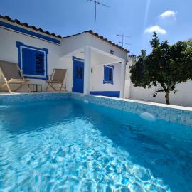 Floral warm springs - Alentejo House, Hotel in Santo António do Baldio