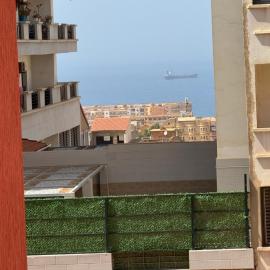 Appartement équipé et ensoleillé avec vue sur mer, hotelli kohteessa Mostaganem